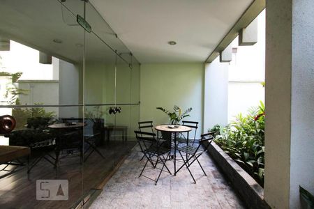 Apartamento para alugar com 120m², 2 quartos e 1 vagaÁrea comum - Salão de festas