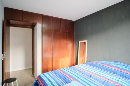 Apartamento à venda com 74m², 2 quartos e 1 vagaQuarto 2