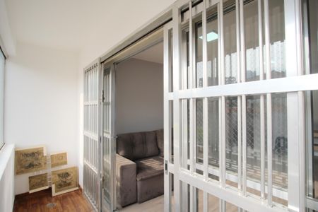 Apartamento à venda com 74m², 2 quartos e 1 vagaVaranda