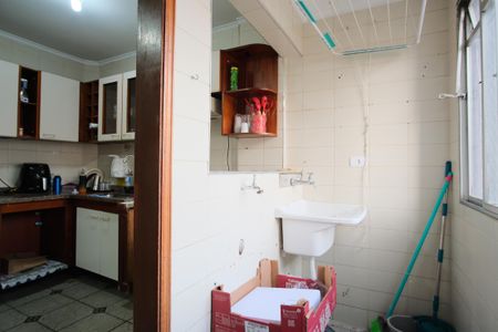 Apartamento à venda com 74m², 2 quartos e 1 vagaÁrea de Serviço