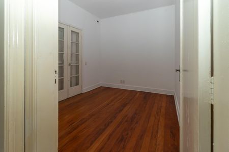 Casa à venda com 196m², 3 quartos e 2 vagas Casa à venda com 196m², 3 quartos e 2 vagasQuarto 3