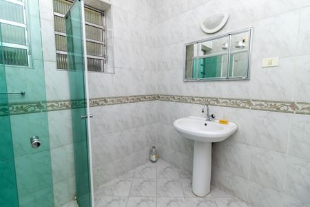 Casa à venda com 196m², 3 quartos e 2 vagas Casa à venda com 196m², 3 quartos e 2 vagasBanheiro Social