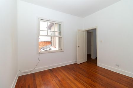 Casa à venda com 196m², 3 quartos e 2 vagas Casa à venda com 196m², 3 quartos e 2 vagasQuarto 2