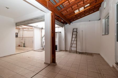 Casa à venda com 196m², 3 quartos e 2 vagas Casa à venda com 196m², 3 quartos e 2 vagasÁrea comum - Churrasqueira