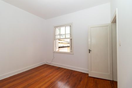 Casa à venda com 196m², 3 quartos e 2 vagas Casa à venda com 196m², 3 quartos e 2 vagasQuarto 2