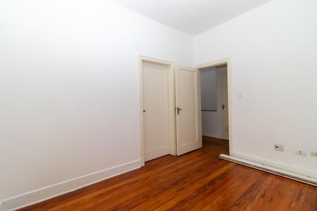 Casa à venda com 196m², 3 quartos e 2 vagas Casa à venda com 196m², 3 quartos e 2 vagasQuarto 3