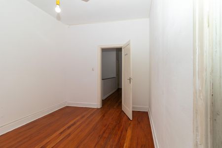 Casa à venda com 196m², 3 quartos e 2 vagas Casa à venda com 196m², 3 quartos e 2 vagasQuarto 1