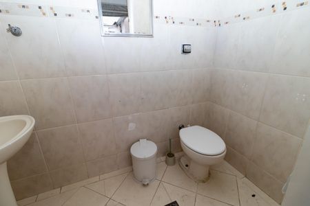 Casa à venda com 196m², 3 quartos e 2 vagas Casa à venda com 196m², 3 quartos e 2 vagasLavabo