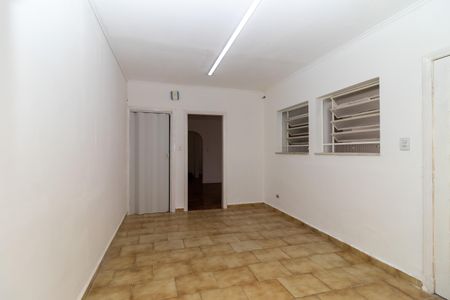 Casa à venda com 196m², 3 quartos e 2 vagas Casa à venda com 196m², 3 quartos e 2 vagasCopa