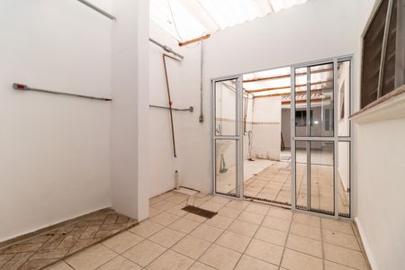 Casa à venda com 196m², 3 quartos e 2 vagas Casa à venda com 196m², 3 quartos e 2 vagasQuintal