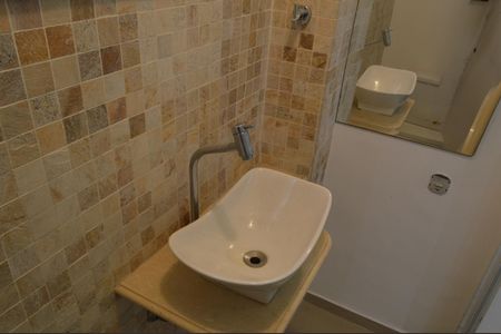 Casa de condomínio à venda com 201m², 3 quartos e 2 vagasLavabo da Sala