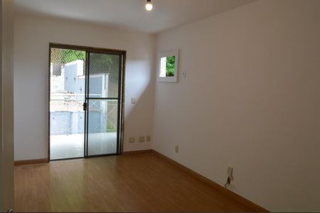 Casa de condomínio à venda com 201m², 3 quartos e 2 vagasQuarto 1