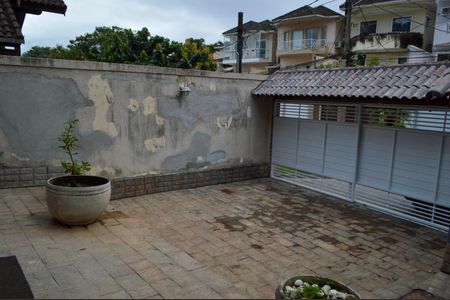 Casa de condomínio à venda com 201m², 3 quartos e 2 vagasGaragem