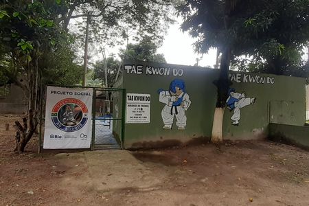 Casa de condomínio à venda com 201m², 3 quartos e 2 vagasEspaço Luta