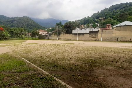 Casa de condomínio à venda com 201m², 3 quartos e 2 vagasCampo de Futebol