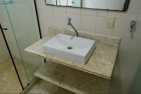 Casa de condomínio à venda com 201m², 3 quartos e 2 vagasBanheiro da Suíte