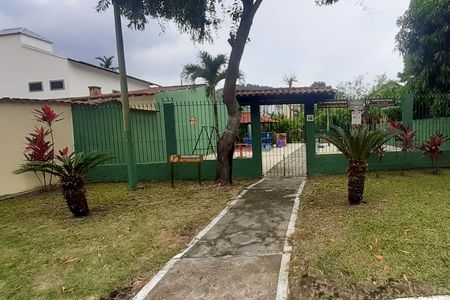 Casa de condomínio à venda com 201m², 3 quartos e 2 vagasÁrea comum - Playground