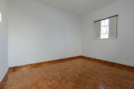 Casa para alugar com 180m², 3 quartos e 1 vaga Casa para alugar com 180m², 3 quartos e 1 vagaQuarto 1