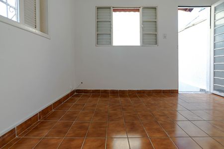 Casa para alugar com 180m², 3 quartos e 1 vaga Casa para alugar com 180m², 3 quartos e 1 vagaQuarto 1