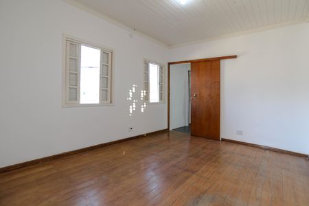 Casa para alugar com 180m², 3 quartos e 1 vaga Casa para alugar com 180m², 3 quartos e 1 vagaQuarto 3 - Suíte