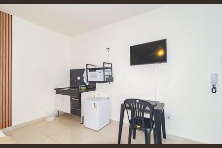 Cozinha de kitnet/studio para alugar com 1 quarto, 22m² em Vila Regente Feijó, São Paulo