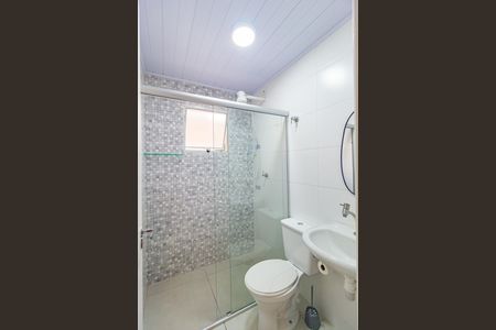 Banheiro de kitnet/studio para alugar com 1 quarto, 22m² em Vila Regente Feijó, São Paulo