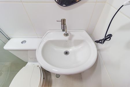 Detalhe - Banheiro de kitnet/studio para alugar com 1 quarto, 22m² em Vila Regente Feijó, São Paulo