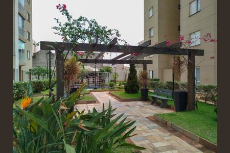 Apartamento à venda com 72m², 2 quartos e 1 vagaÁrea comum - jardim