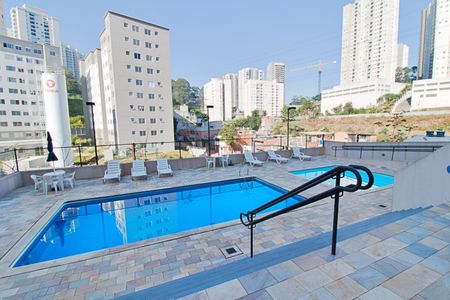 Apartamento à venda com 55m², 2 quartos e 1 vaga Apartamento à venda com 55m², 2 quartos e 1 vagaÁrea comum - Piscina
