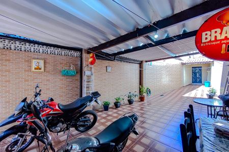 Casa à venda com 154m², 4 quartos e sem vagaÁrea externa