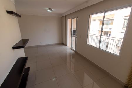 Sala de casa de condomínio à venda com 2 quartos, 60m² em Loteamento Center Santa Genebra, Campinas