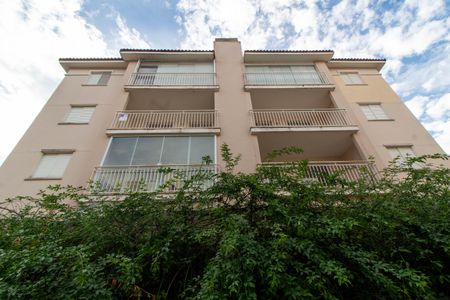 Casa de condomínio à venda com 60m², 2 quartos e 1 vagaFachada