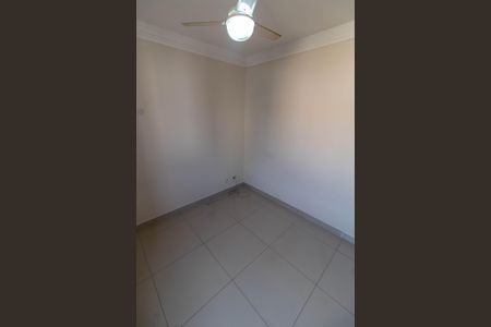 Casa de condomínio à venda com 60m², 2 quartos e 1 vagaQuarto