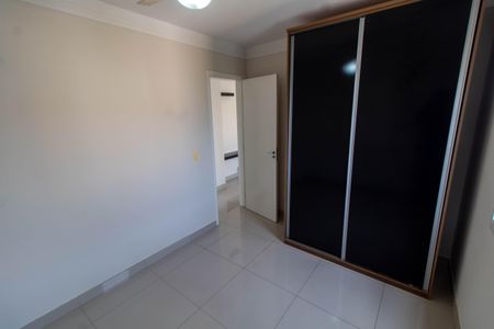 Casa de condomínio à venda com 60m², 2 quartos e 1 vagaQuarto