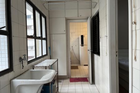 Apartamento para alugar com 135m², 3 quartos e 1 vagaÁrea de Serviço
