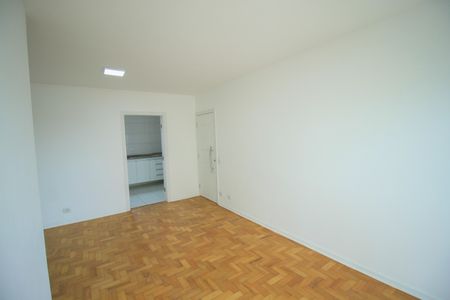 Apartamento para alugar com 74m², 2 quartos e 1 vagaSala