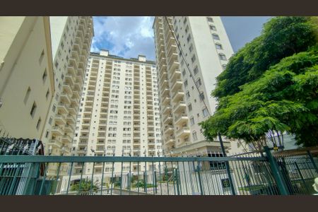 Apartamento para alugar com 74m², 2 quartos e 1 vagaFachada 
