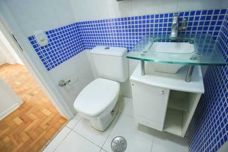 Apartamento para alugar com 74m², 2 quartos e 1 vagaBanheiro Social