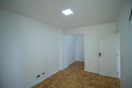 Apartamento para alugar com 74m², 2 quartos e 1 vagaSuíte