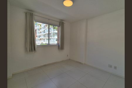 Apartamento à venda com 74m², 2 quartos e 1 vagaSuíte
