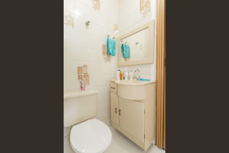 Casa à venda com 250m², 2 quartos e 2 vagas Casa à venda com 250m², 2 quartos e 2 vagasBanheiro