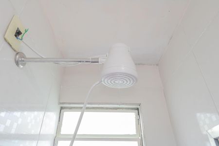 Casa à venda com 250m², 2 quartos e 2 vagas Casa à venda com 250m², 2 quartos e 2 vagasBanheiro