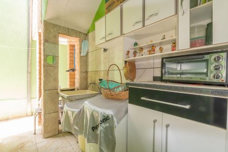 Casa à venda com 250m², 2 quartos e 2 vagas Casa à venda com 250m², 2 quartos e 2 vagasÁrea de Serviço