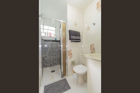 Casa à venda com 250m², 2 quartos e 2 vagas Casa à venda com 250m², 2 quartos e 2 vagasBanheiro