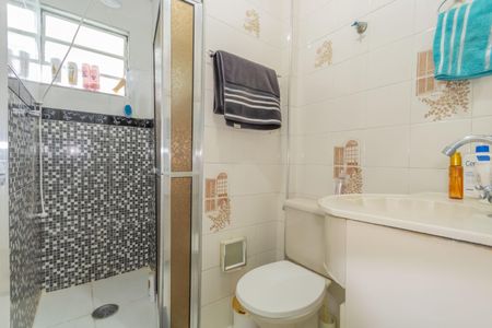 Casa à venda com 250m², 2 quartos e 2 vagas Casa à venda com 250m², 2 quartos e 2 vagasBanheiro