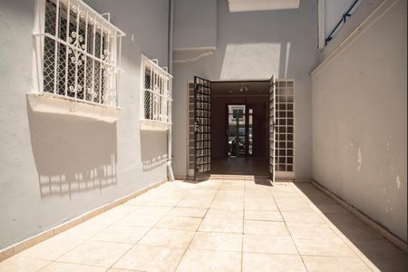 Casa para alugar com 300m², 4 quartos e 4 vagasQuintal