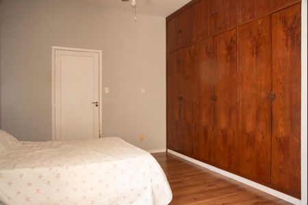 Casa para alugar com 300m², 4 quartos e 4 vagasSuíte 2