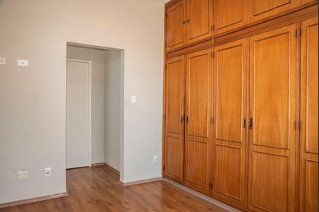 Casa para alugar com 300m², 4 quartos e 4 vagasSuíte 3