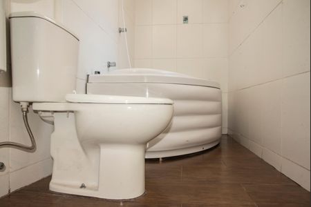 Casa para alugar com 300m², 4 quartos e 4 vagasBanheiro da Suíte 1