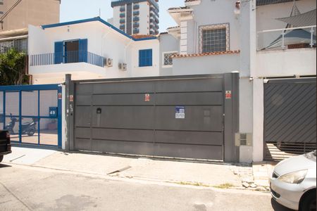 Casa para alugar com 300m², 4 quartos e 4 vagasFachada